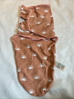 “Bundle 10/$13” 3M (7-14lbs) Sunrise Print Baby girl sleeping Swaddle Sack